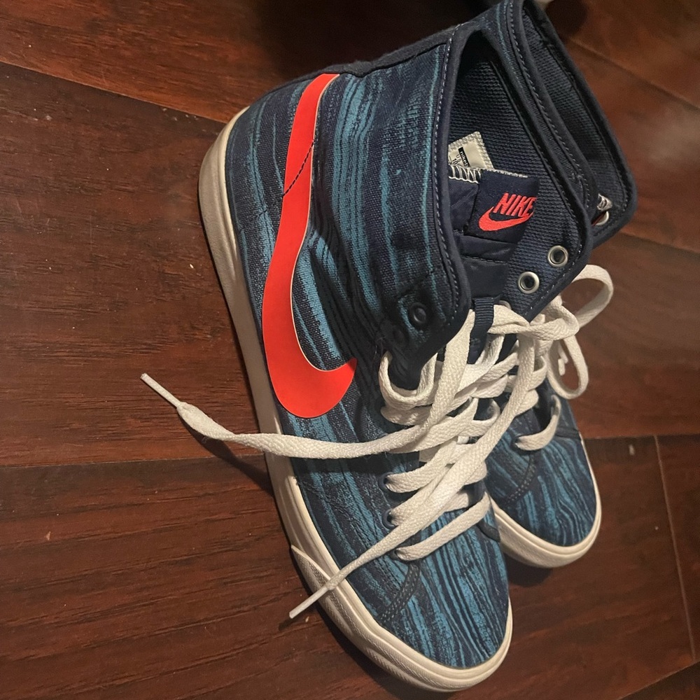 Nike